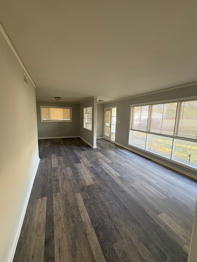 Photo - 3648 Thomas Ave