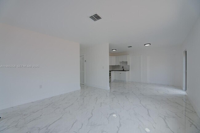 Photo - 650 E 65th St Unit 1