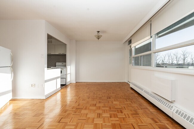 Photo - 265 Dixon Rd