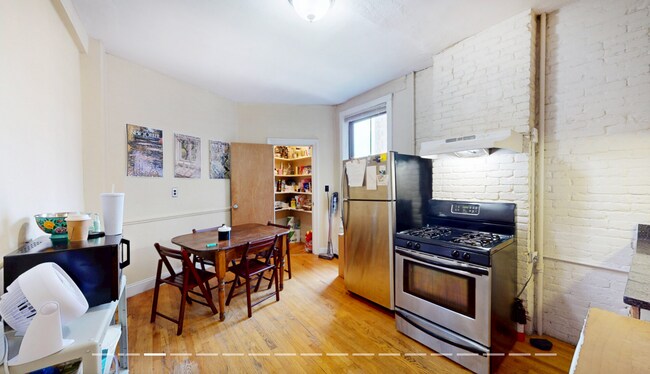 86 Hammond St Unit 2