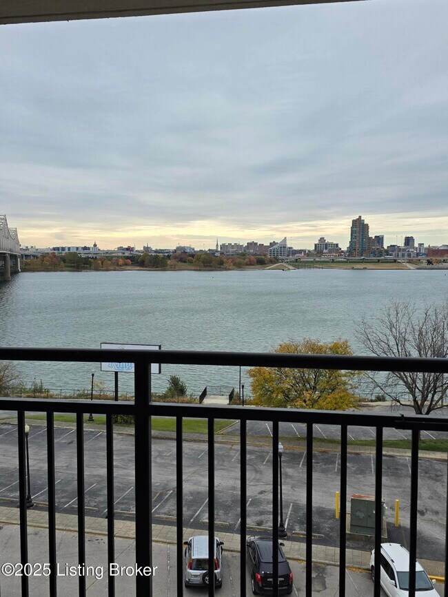 Photo - 1 Riverpointe Plaza Unit APT 521