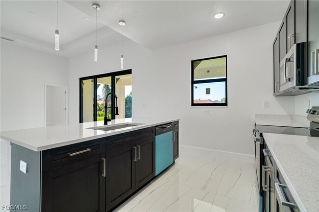 Photo - 4725-4727-4727 27th St SW