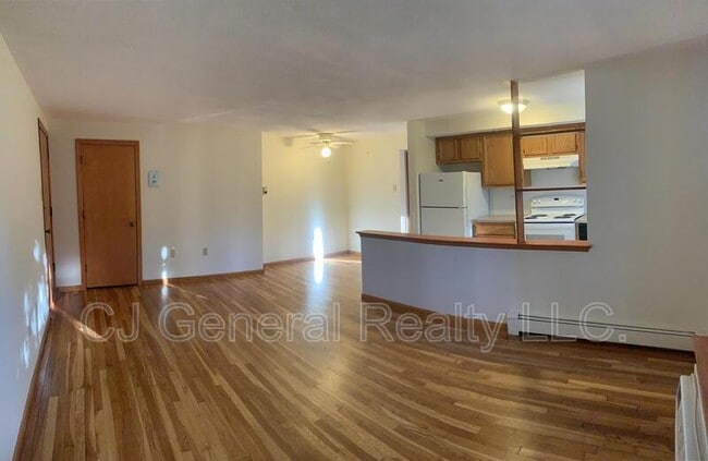 Photo - 20 Hunt St