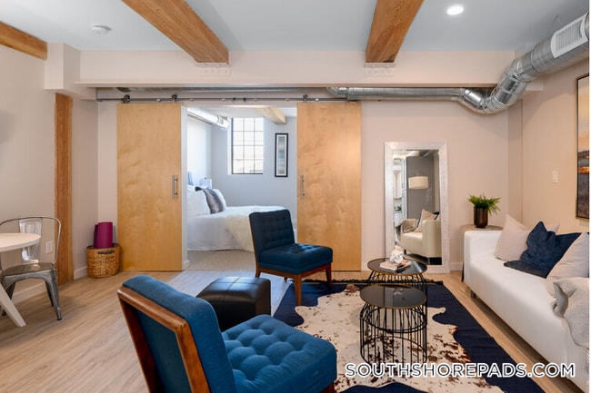 Photo - 129 Guild St Unidad 109
