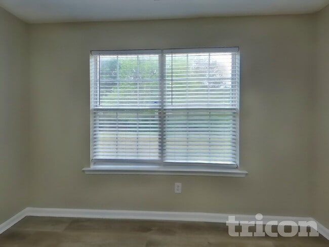 Photo - 30 Kendall Ln