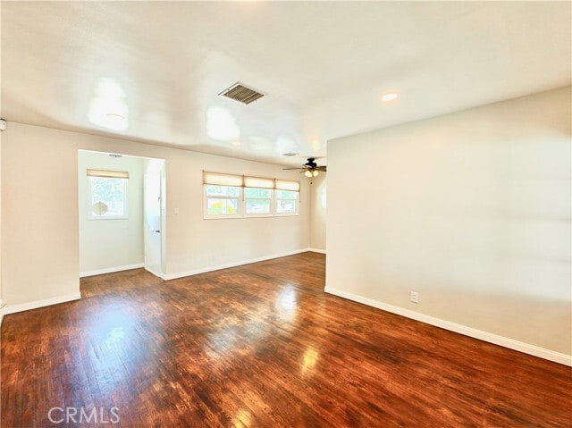 Photo - 745 W E St
