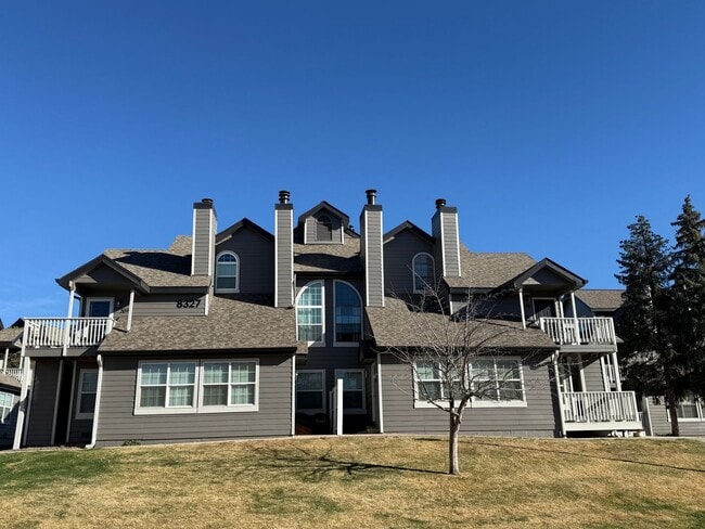 Building Photo - 8327 S Upham Way