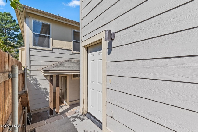 Photo - 1316 E Trevor Way