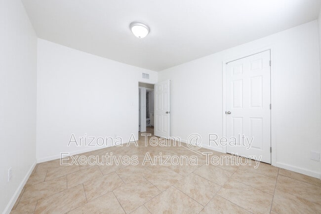 Photo - 2012 S Beverly Ave