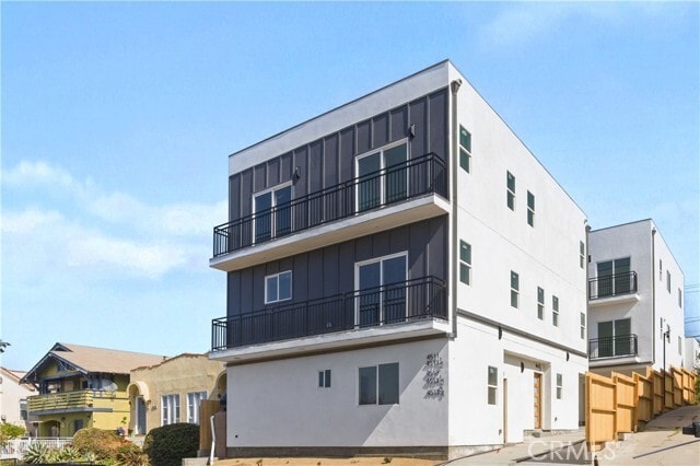 Building Photo - 4513 Rosewood Ave Rental
