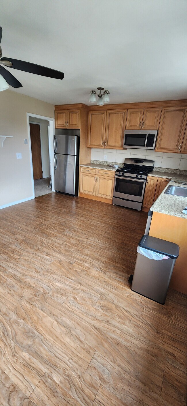 Photo - 24 Harrison Ave Unidad 2nd Floor