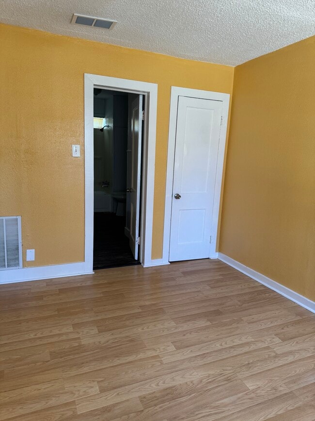 Photo - 2003 N Grand Ave