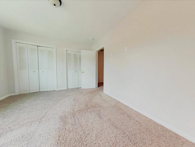 Photo - Lionchase Apartments