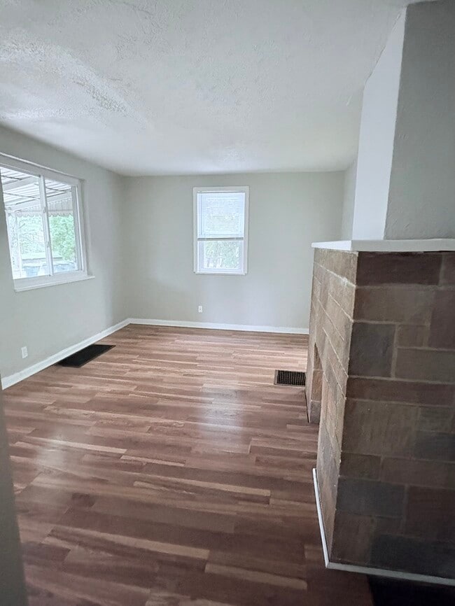Photo - Lovely 3 beds 1 bath in Columbus