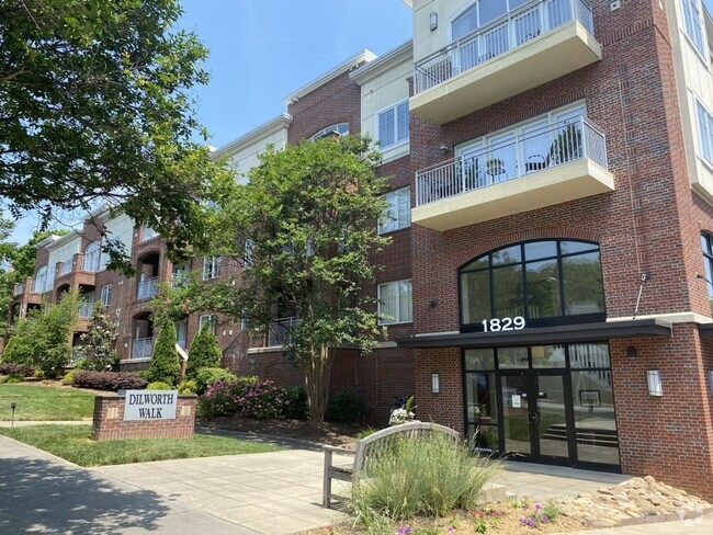 Building Photo - Convenient 1 Bedroom Condo in Dilworth