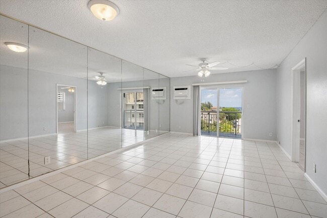 Photo - 720 Orton Ave Unit 607