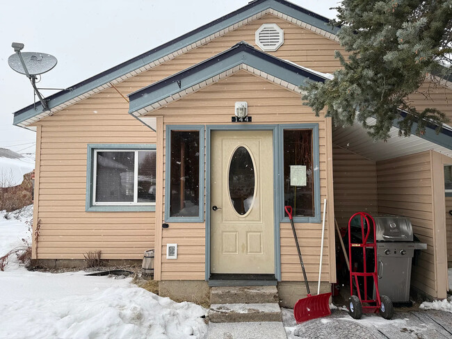 Photo - 144 Spruce St House