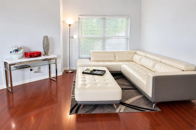 2951 Marbella Dr