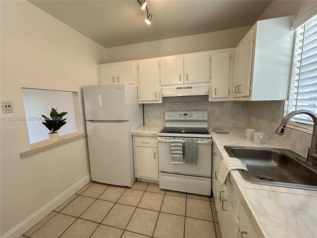 Photo - 7505 SW 82nd St Unit 320