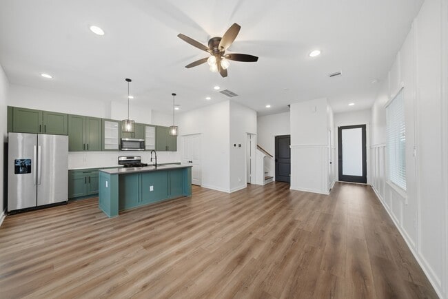 Building Photo - 826 Berry Sage Ln