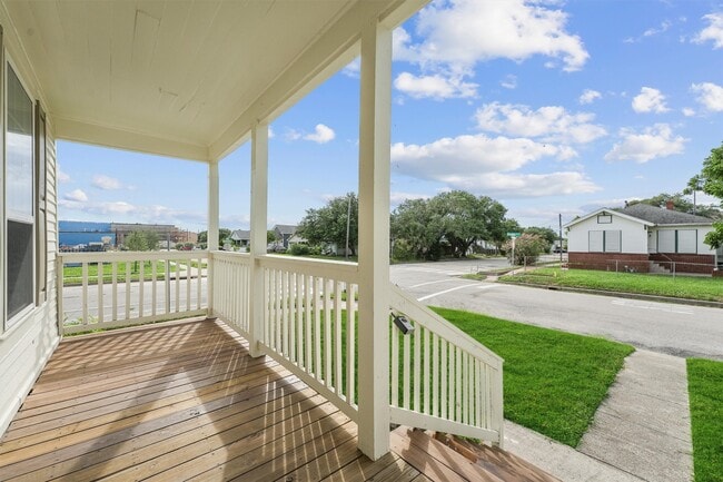 Photo - 4027 Ursuline St