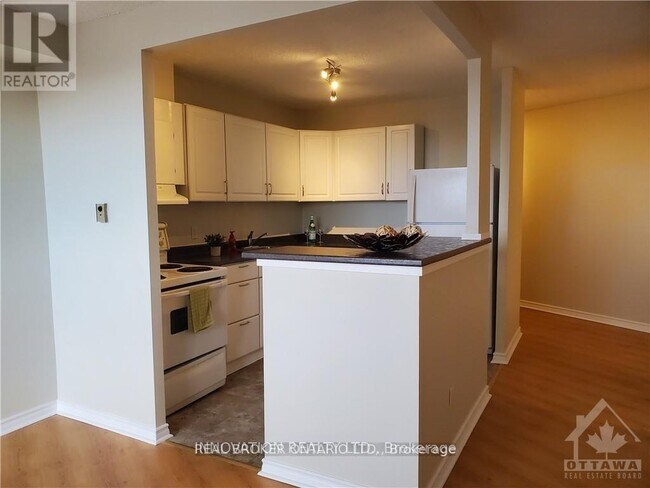 Photo - 900 Dynes Rd Unit 1009