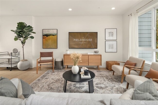 Living space - 18518 96th Dr NE Unit D
