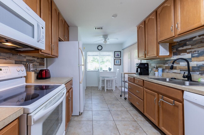 Photo - 3303 SE Sandpiper Ct