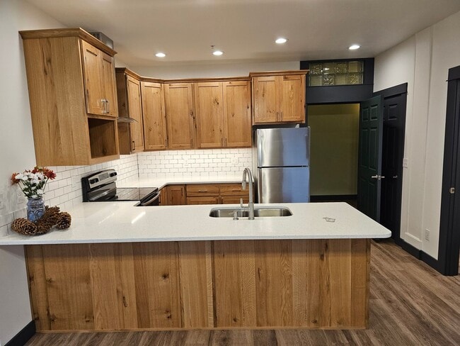 Photo - Genevieve Suites Unit 2A