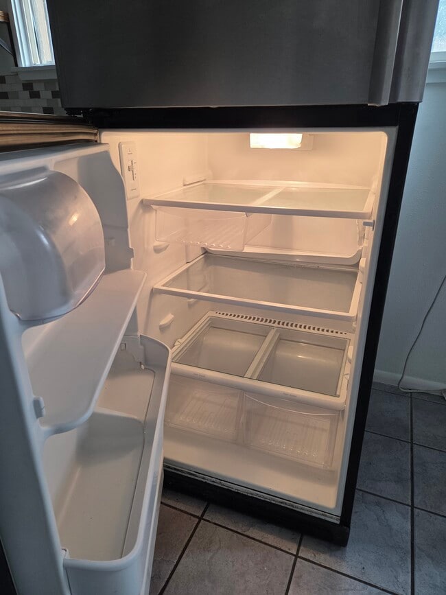 Photo - 621 Edith Blvd SE Unit B