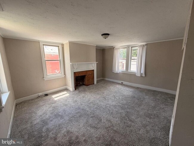 Photo - 15 W Frederick St
