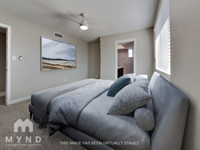 Photo - 227 W Kerry Ln