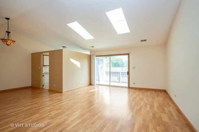 Photo - 1517 Commodore Ct Unit 6