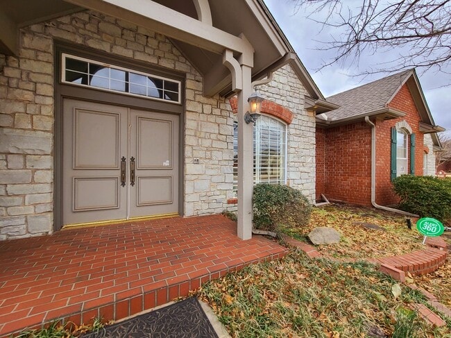 Photo - 5604 NW 106th St