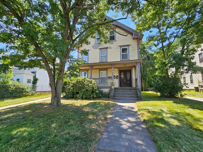 Building Photo - 396 Chandler St Unit 4