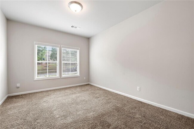 Photo - 5959 Landers Loop