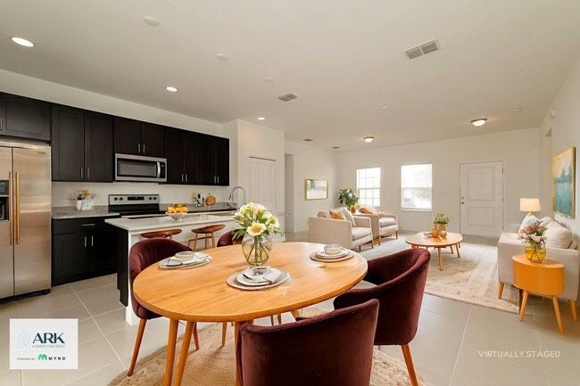 249 Elm Ct