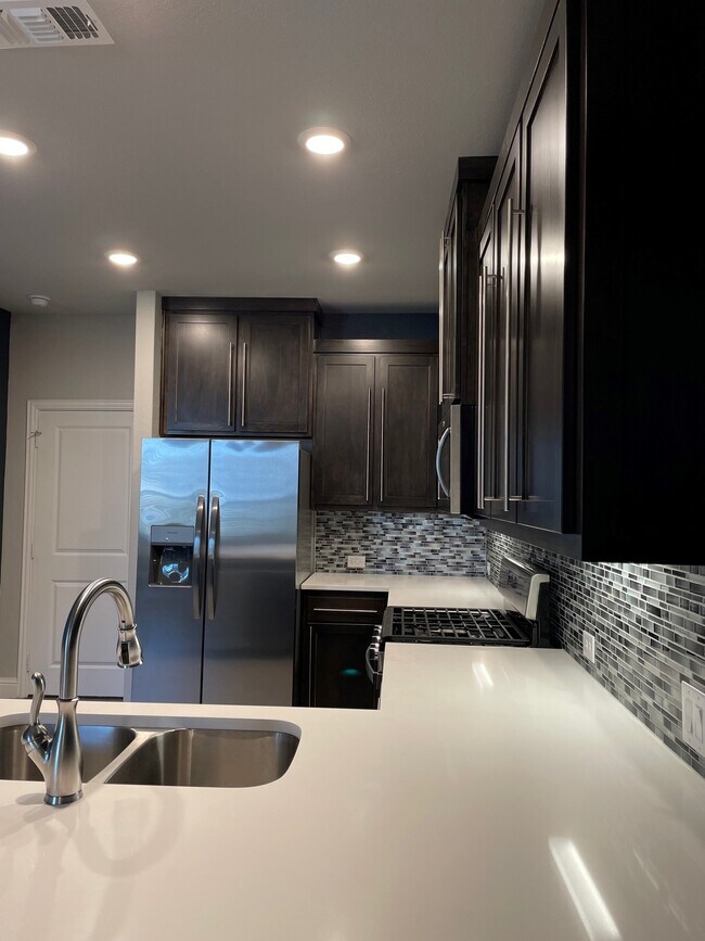 Photo - 4717 Smokey Quartz Ln