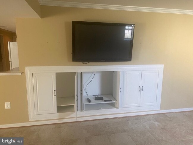 Photo - 8050 Settle Ct Unit B