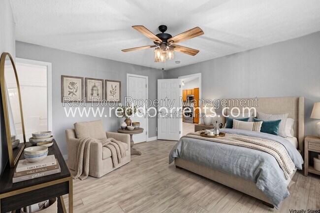 597 Woodfield Cir