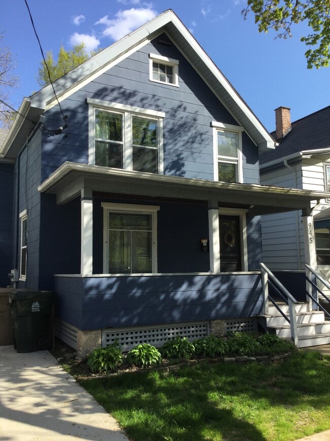 Photo - 945 E Johnson St Unit 1
