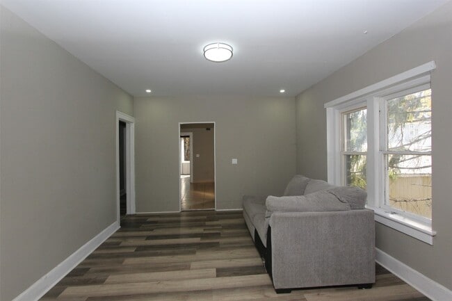 Photo - 12 George St