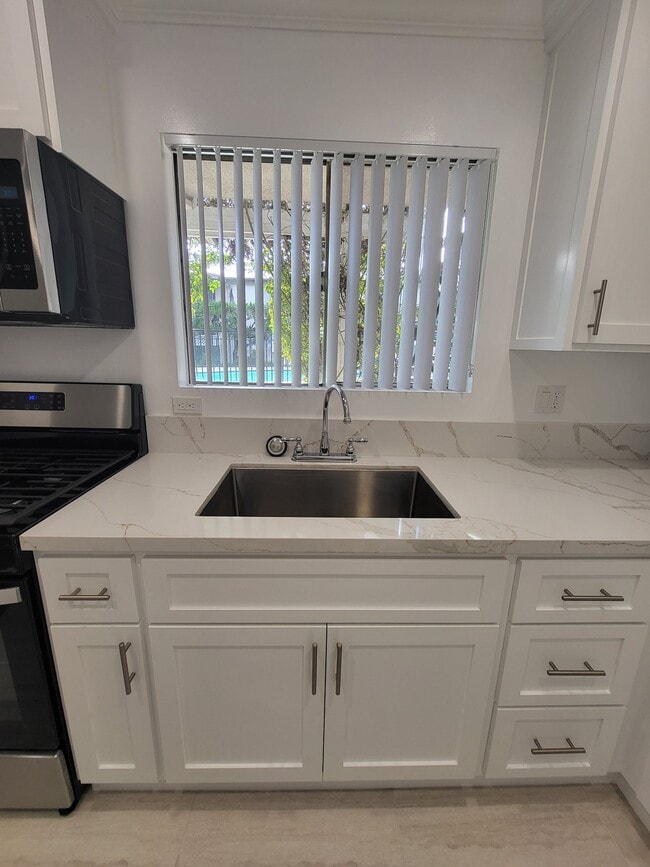 Photo - 8919 Longden Ave