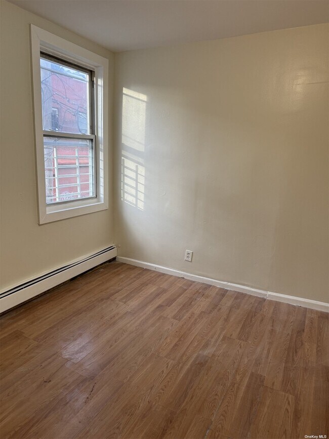 Photo - 94-27 Merrick Blvd