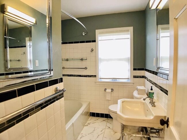 Photo - 5637 Colfax Ave S