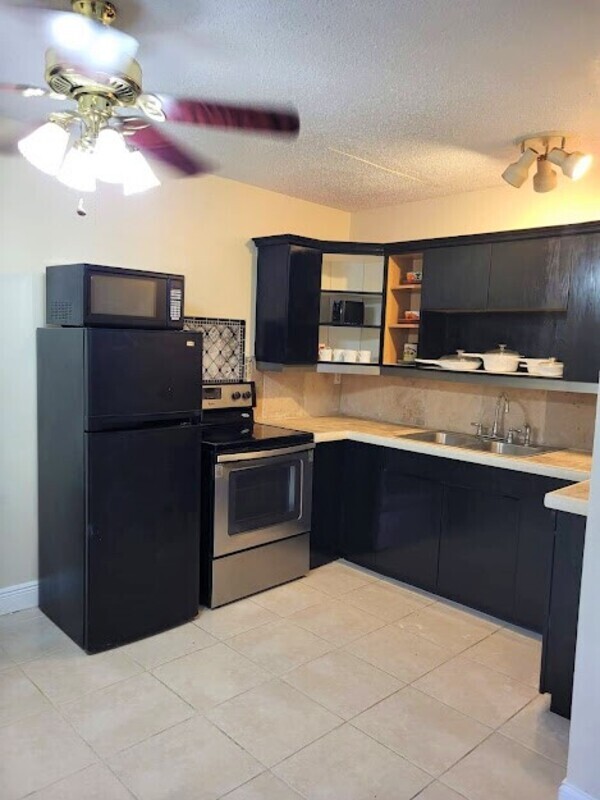 Photo - 1674 Louis Dr Unit APT