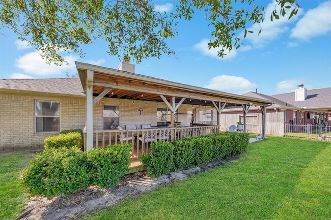 Photo - 6210 Fawnlake Dr