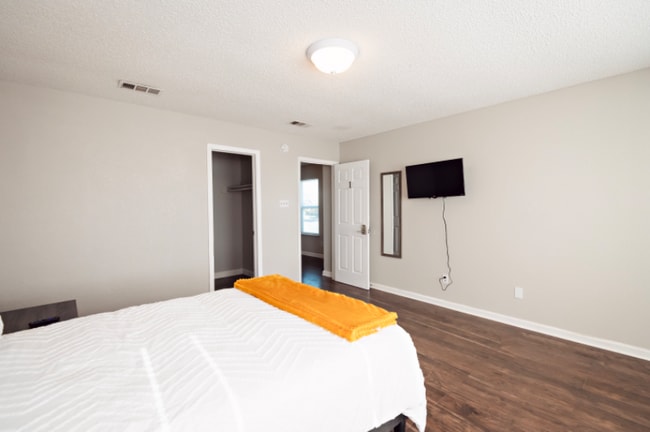 Photo - 2700 Terry Dr