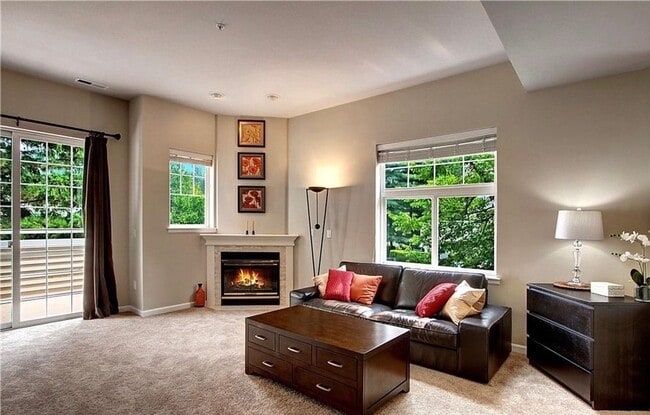 Photo - Bellevue Townhouse!!!