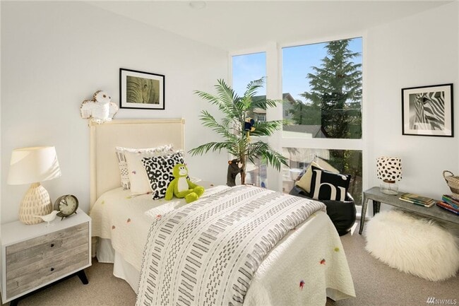 Photo - 818 N 47th St